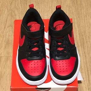 Nike Kids' Court Borough Low 2 Sneaker